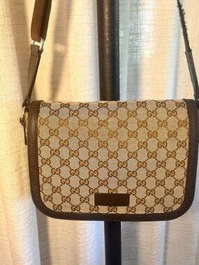 Authentic Gucci Beige/Brown Monogram Crossbody Bag supreme Messenger bag